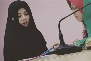 Malaysian_Pop_Star_Reverts_To_Islam