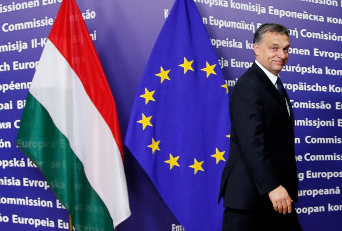 Hungary's Prime Minister Viktor Orban arrives at the European Commission headquarters in Brussels January 24, 2012. REUTERS/Francois Lenoir (BELGIUM - Tags: POLITICS)